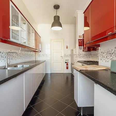 Areeiro Deluxe By Hosty * Lisboa